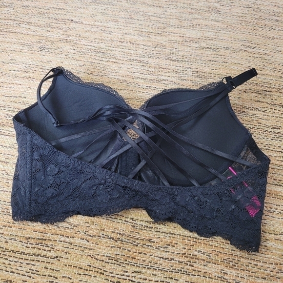 LA Senza Corset Style Front Closure Strapy Bra - Picture 5 of 8
